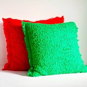Huge Cloudy Boucle Pillow 22 x 22